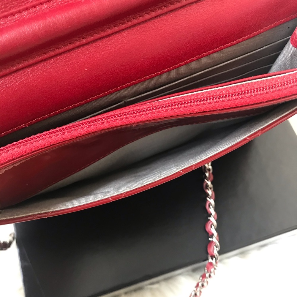 ❤️SOLD❤️ CHANEL Quilted Red Patent Leather WOC - Picture 14 of 16